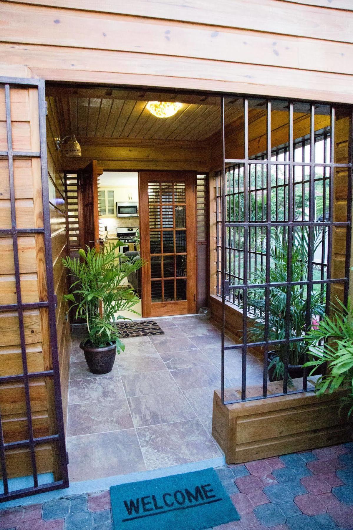 The Cabin At Long Mountain Country Club Kingston Esterno foto