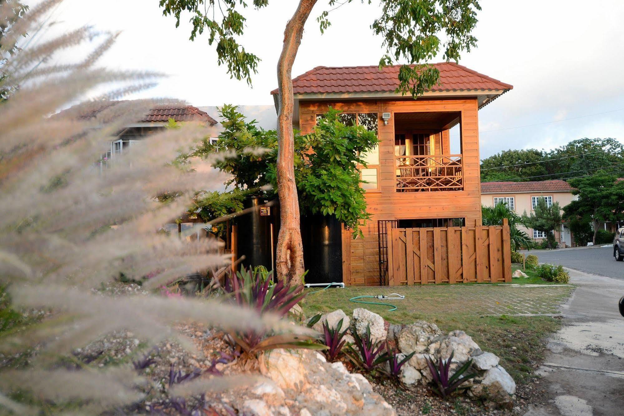 The Cabin At Long Mountain Country Club Kingston Esterno foto